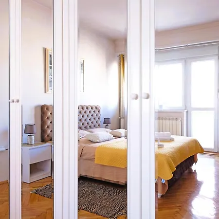 Windows شقة بلغراد